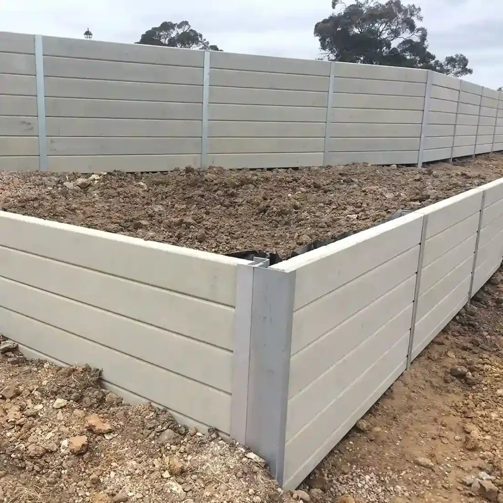 Concrete retention and fencing wall